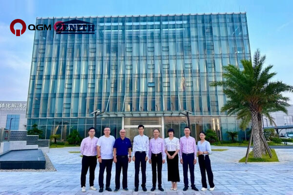 Ang China Sand & Gravel Association nagbisita sa QGM block machine Grochine alang sa panukiduki ug giya.